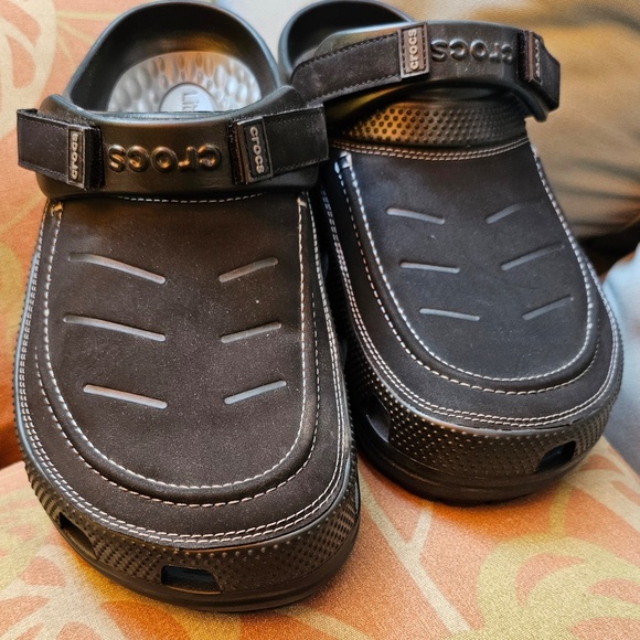 Yukon Vista Literide CROCS, EUC - Picture 11 of 11